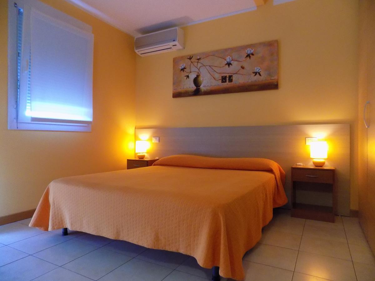 Hotel Residence Sole Fontanafredda Εξωτερικό φωτογραφία
