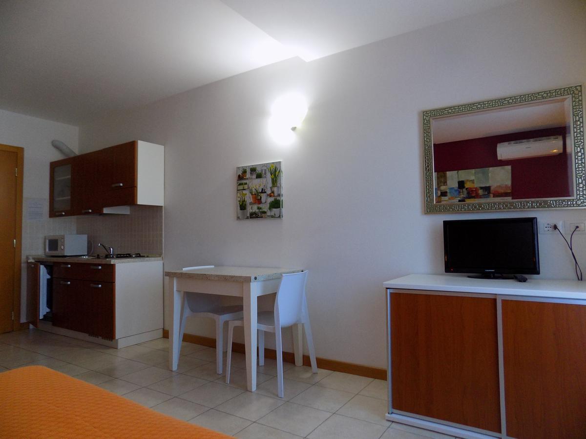 Hotel Residence Sole Fontanafredda Εξωτερικό φωτογραφία